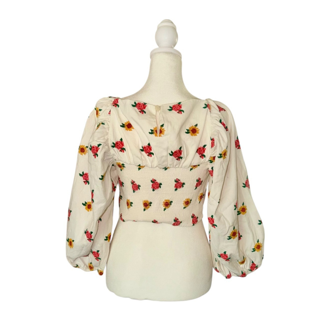 NEW Farm Rio Embroidered Cross Stitch Crop Top Off White Puff Sleeve Size Small - Picture 5 of 14